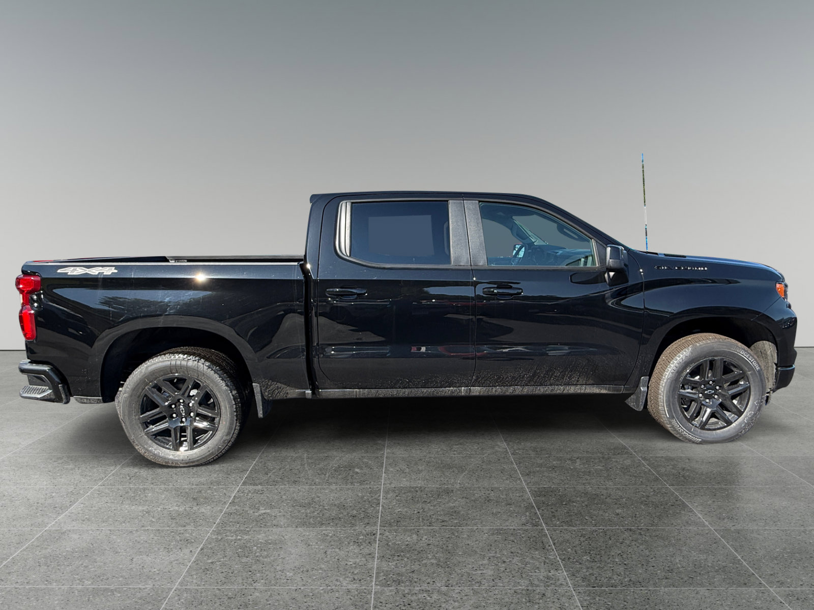 New 2026 Chevrolet Silverado 1500 RST w/ Dark Appearance Package AWD/4WD image 6