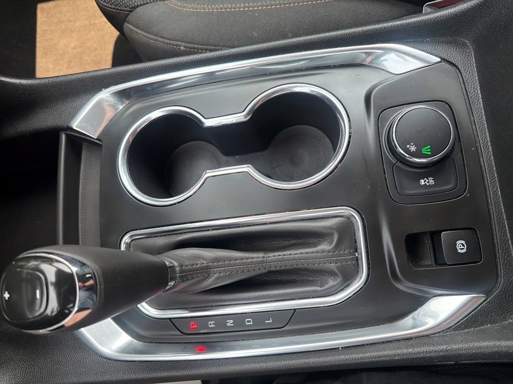 Used 2020 Chevrolet Traverse LS w/ LPO, Floor Liner Package FWD image 19