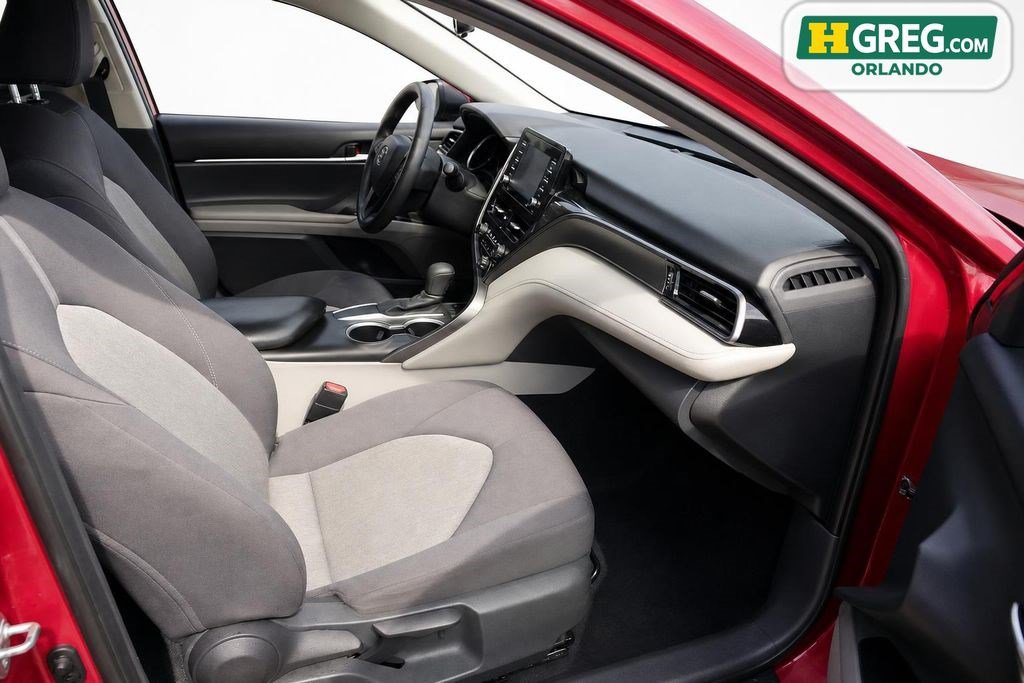 Used 2021 Toyota Camry LE FWD image 15
