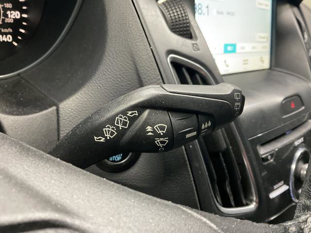 Used 2016 Ford Focus Titanium image 19