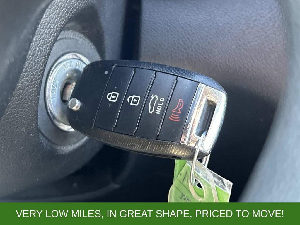 Used 2017 Kia Optima LX FWD image 23