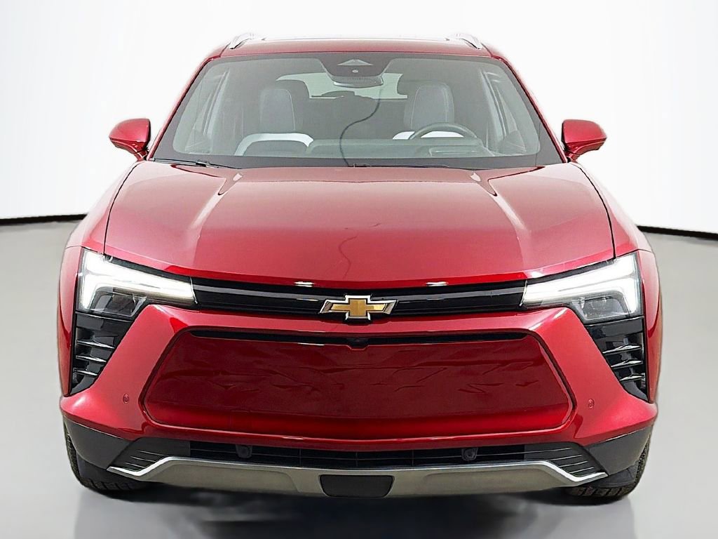 Used 2025 Chevrolet Blazer EV LT w/ Super Cruise Package image 13