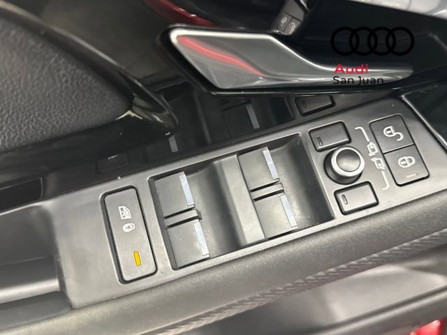 Used 2020 Land Rover Range Rover Evoque S image 33