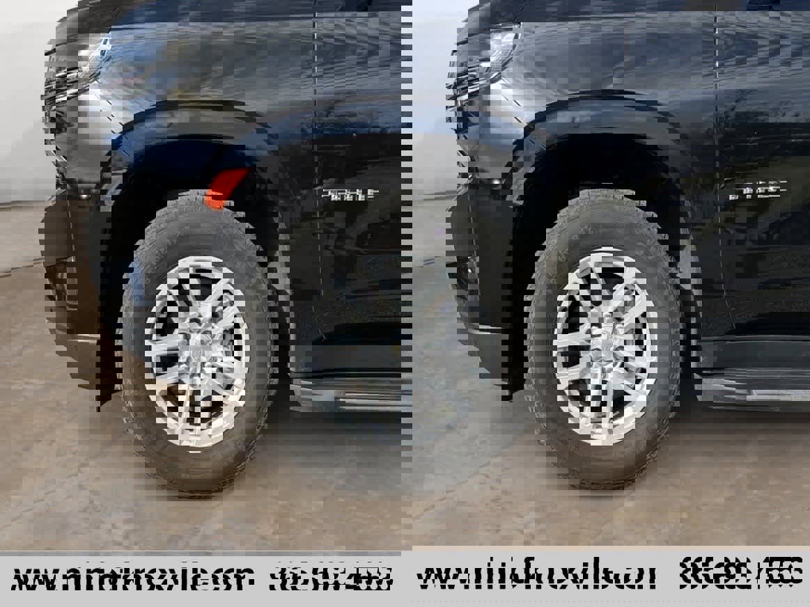 Used 2023 Chevrolet Tahoe LT image 9