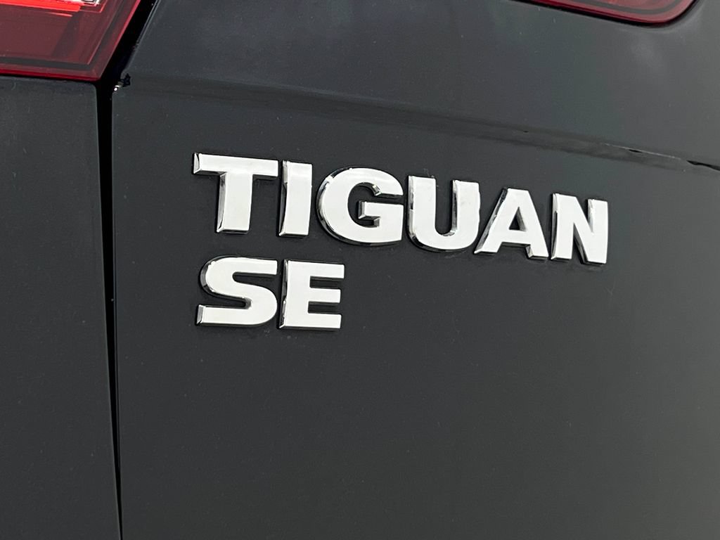 Used 2020 Volkswagen Tiguan SE AWD/4WD image 39
