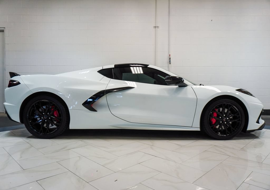 Used 2024 Chevrolet Corvette Stingray Preferred Cpe w/ Z51 Performance Package RWD image 24