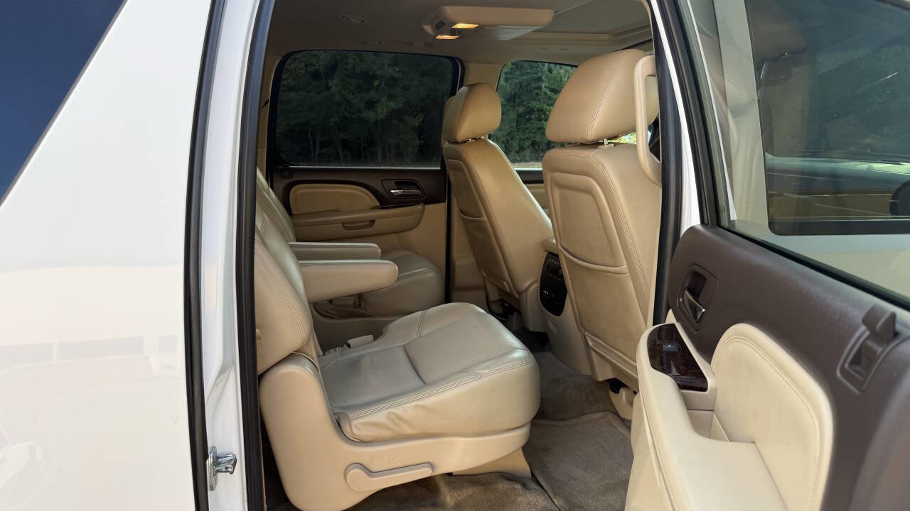 Used 2012 GMC Yukon XL Denali image 18
