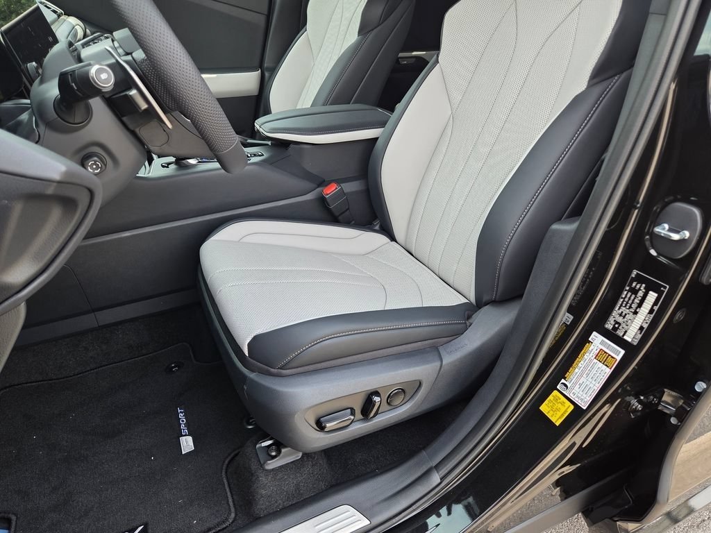 New 2026 Lexus TX 500h AWD image 6