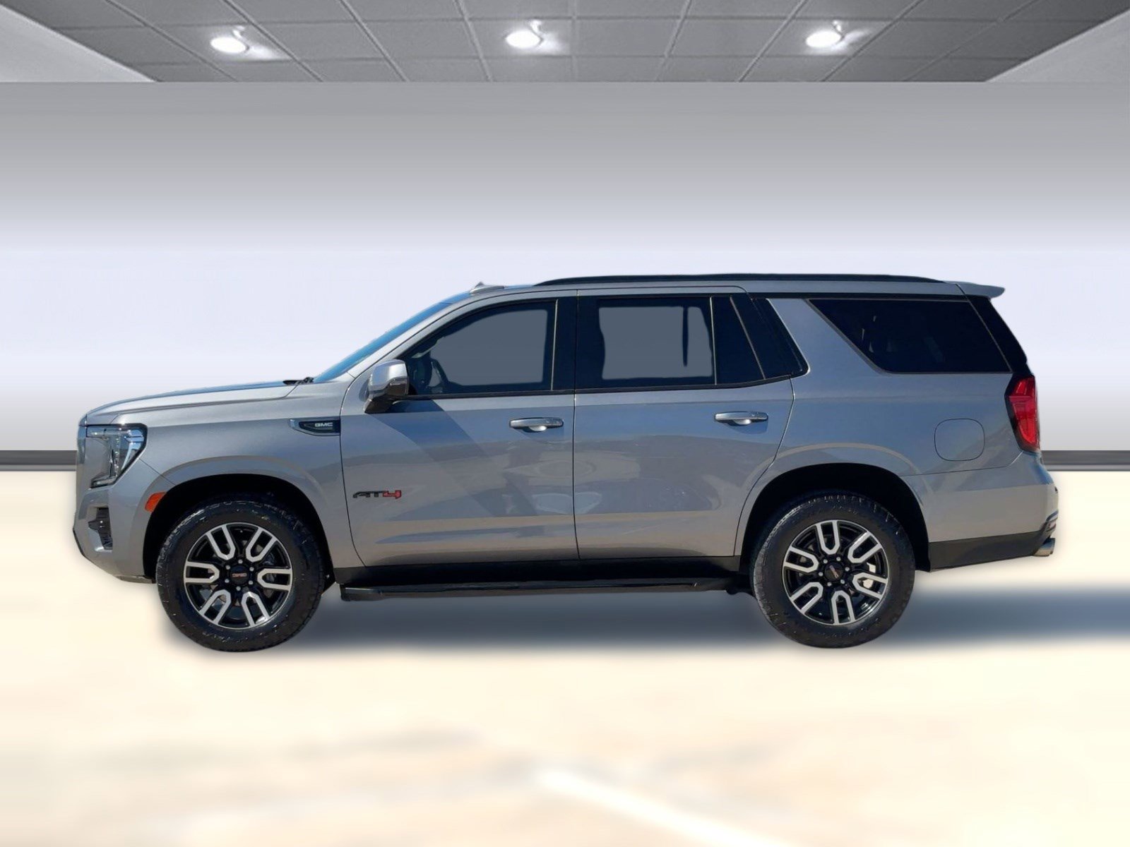 Used 2022 GMC Yukon AT4 w/ Max Trailering Package image 2