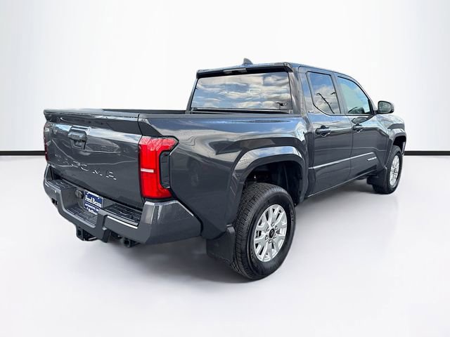 Used 2025 Toyota Tacoma SR5 AWD/4WD image 9