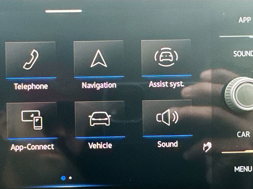 Used 2024 Volkswagen Tiguan SE image 13