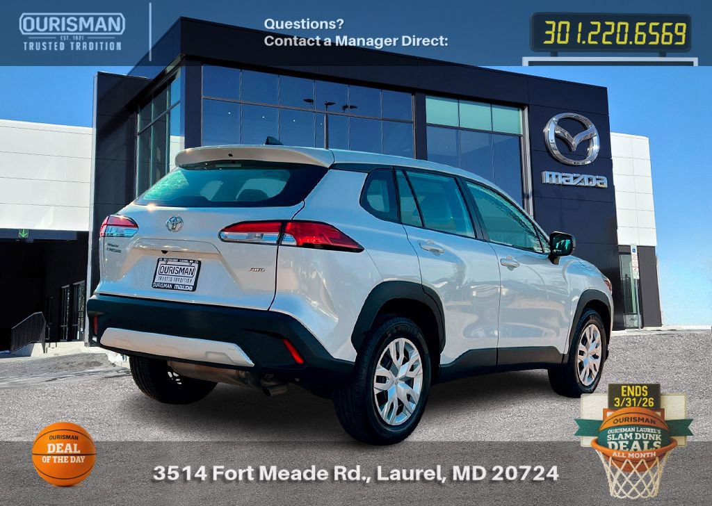 Used 2024 Toyota Corolla Cross L video 3