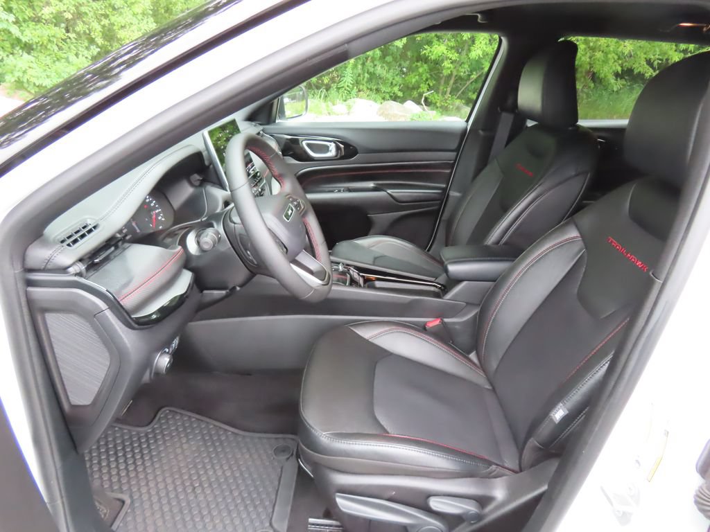 Certified 2025 Jeep Compass Trailhawk AWD/4WD image 21