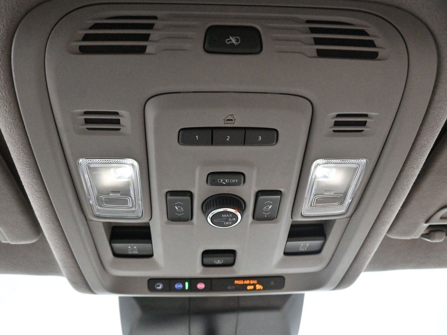 Certified 2022 Cadillac Escalade ESV Sport Platinum w/ Heavy-Duty Trailer Package image 30