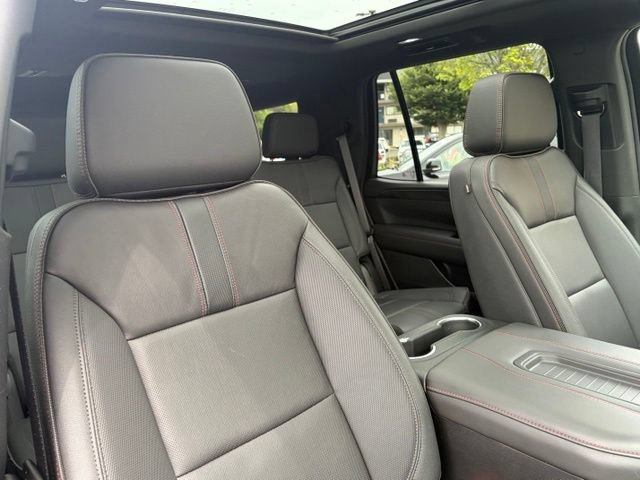 Used 2024 Chevrolet Tahoe RST w/ Luxury Package AWD/4WD image 30