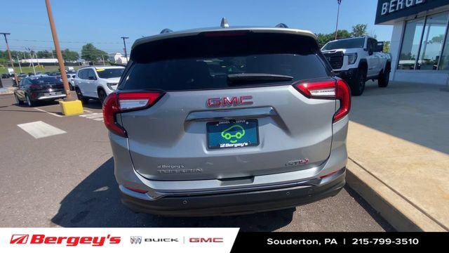 Certified 2023 GMC Terrain AT4 w/ Infotainment Package II AWD/4WD image 9