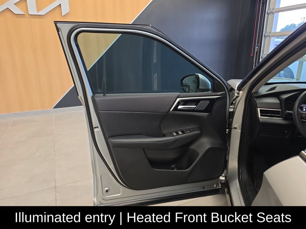 Used 2024 Mitsubishi Outlander SE Black Edition FWD image 14