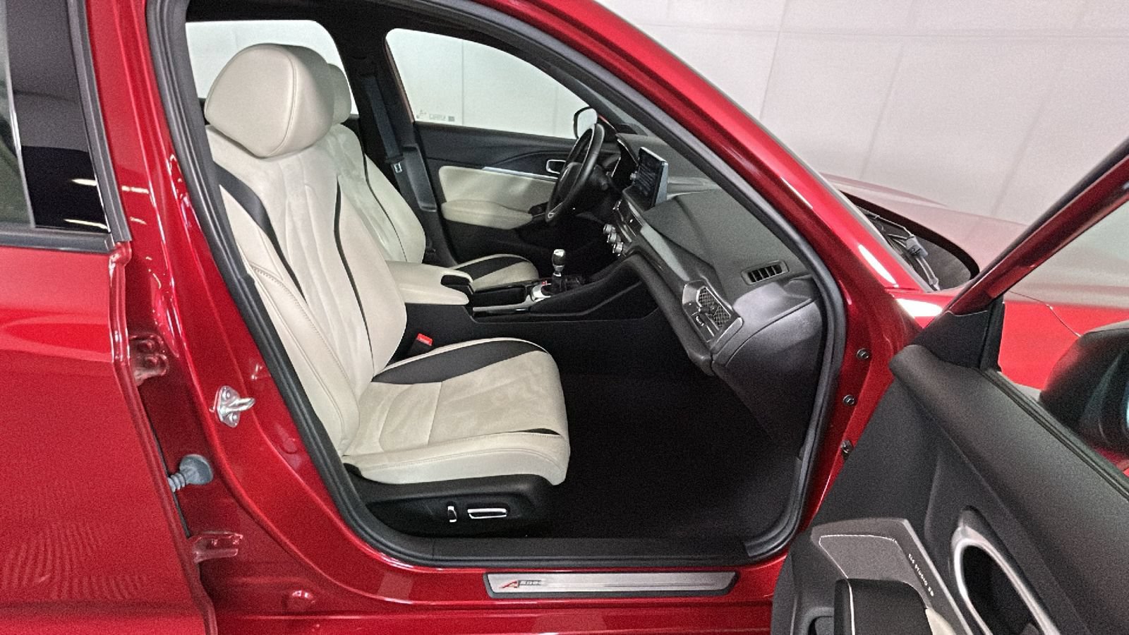 Used 2024 Acura Integra A-Spec w/ Technology Package FWD image 32