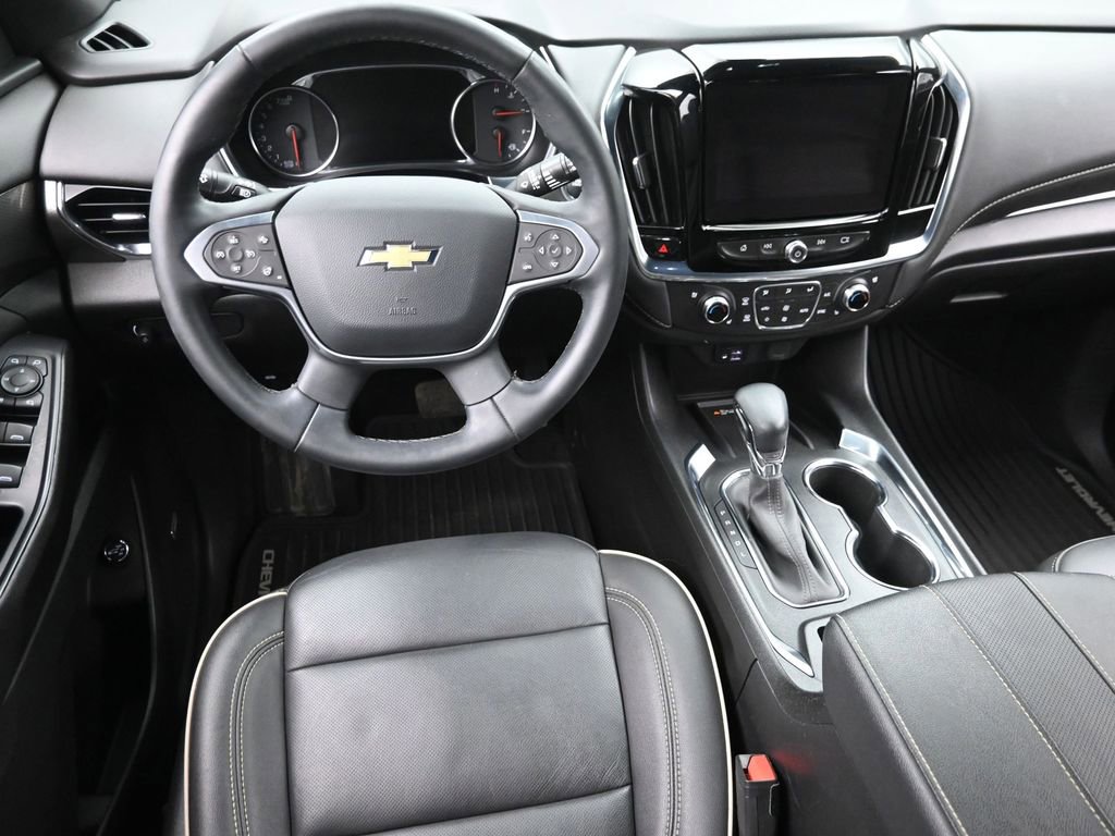 Used 2023 Chevrolet Traverse Premier image 15