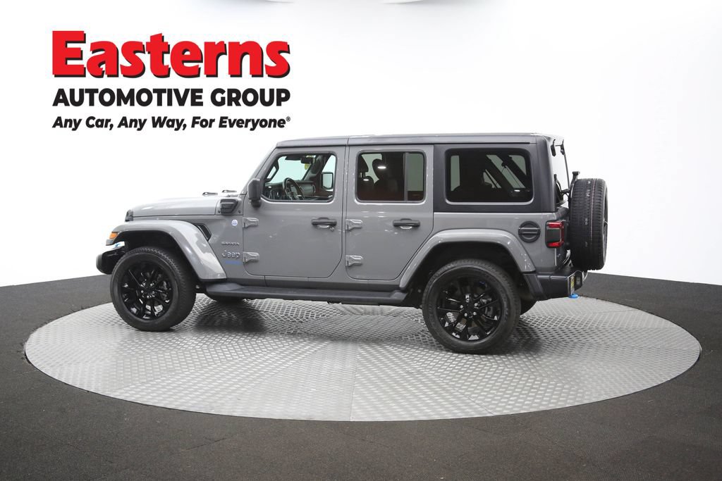 Used 2022 Jeep Wrangler Unlimited Sahara w/ Cold Weather Group AWD/4WD image 60
