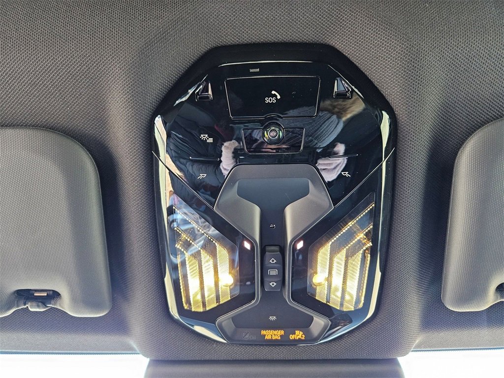 Used 2025 BMW X3 xDrive30i w/ Premium Package image 17