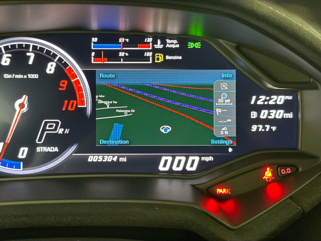 Used 2018 Lamborghini Huracan Performante AWD/4WD image 13