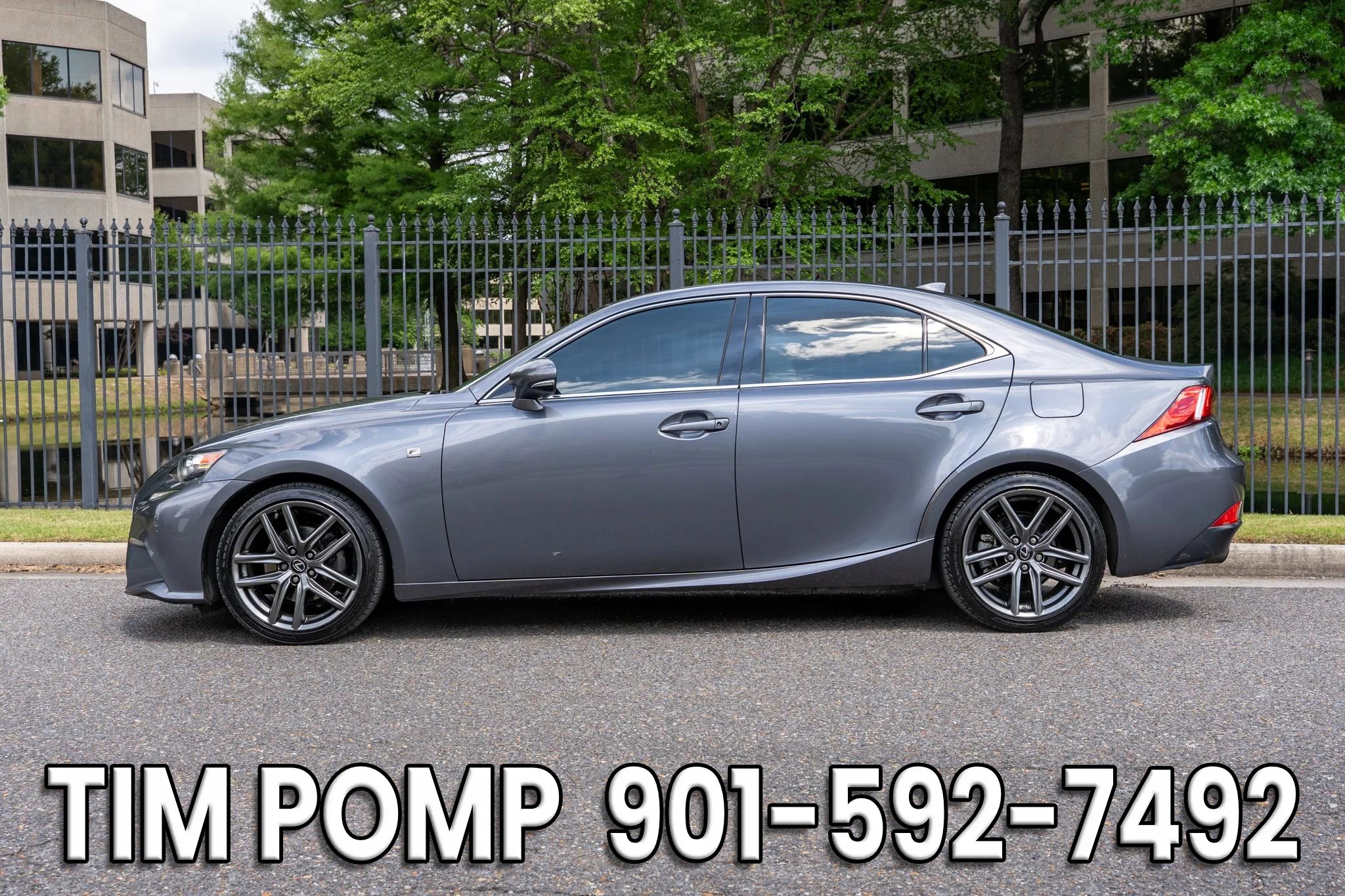 Used 2015 Lexus IS 250 w/ F-Sport Package RWD image 9