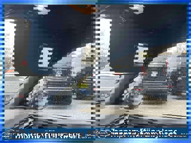 Used 2025 Toyota Camry SE image 35