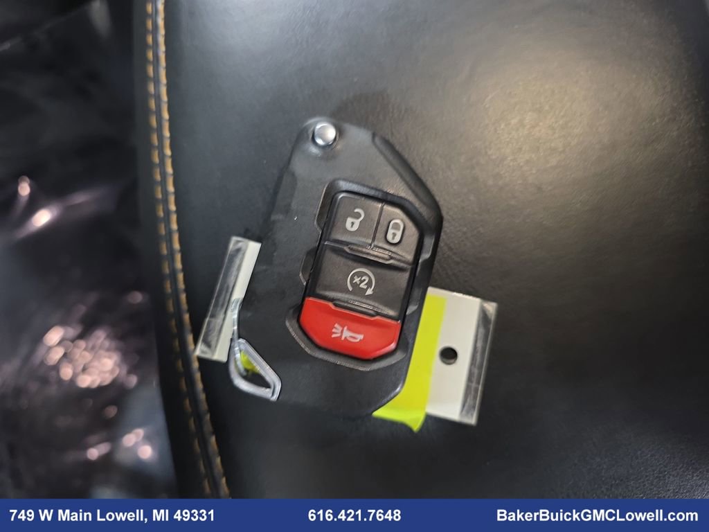 Used 2022 Jeep Wrangler Unlimited Sahara image 33