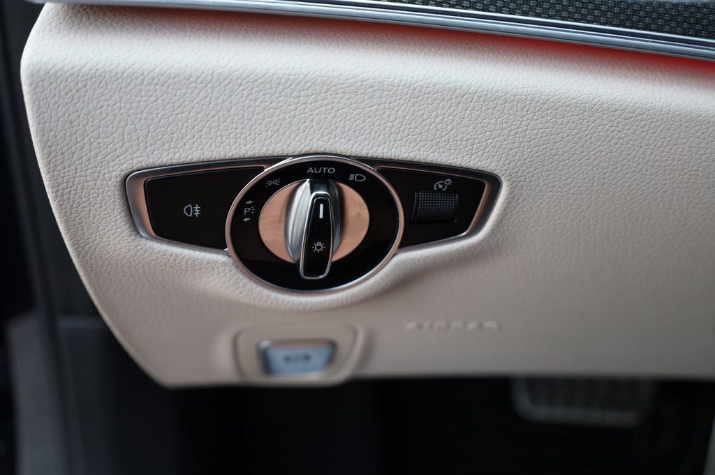 Used 2020 Mercedes-Benz E 53 AMG 4MATIC Sedan image 34