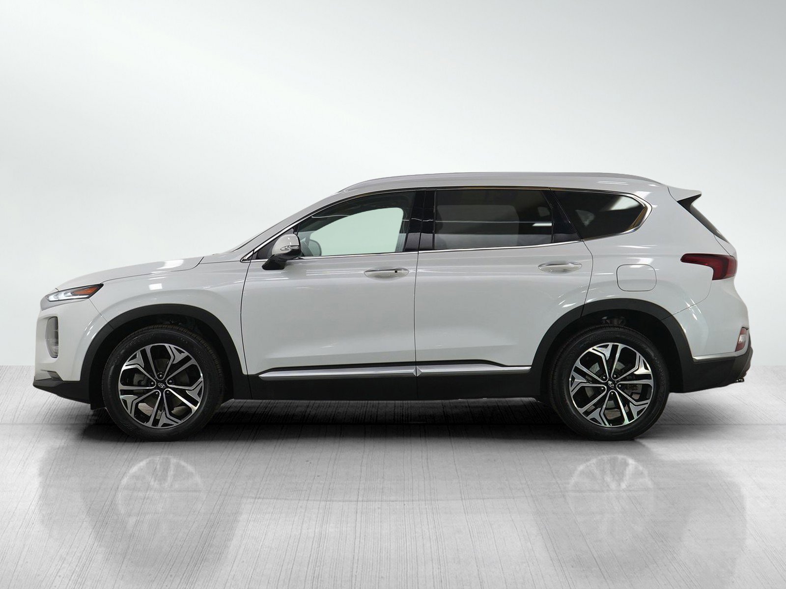 Used 2020 Hyundai Santa Fe SEL image 2