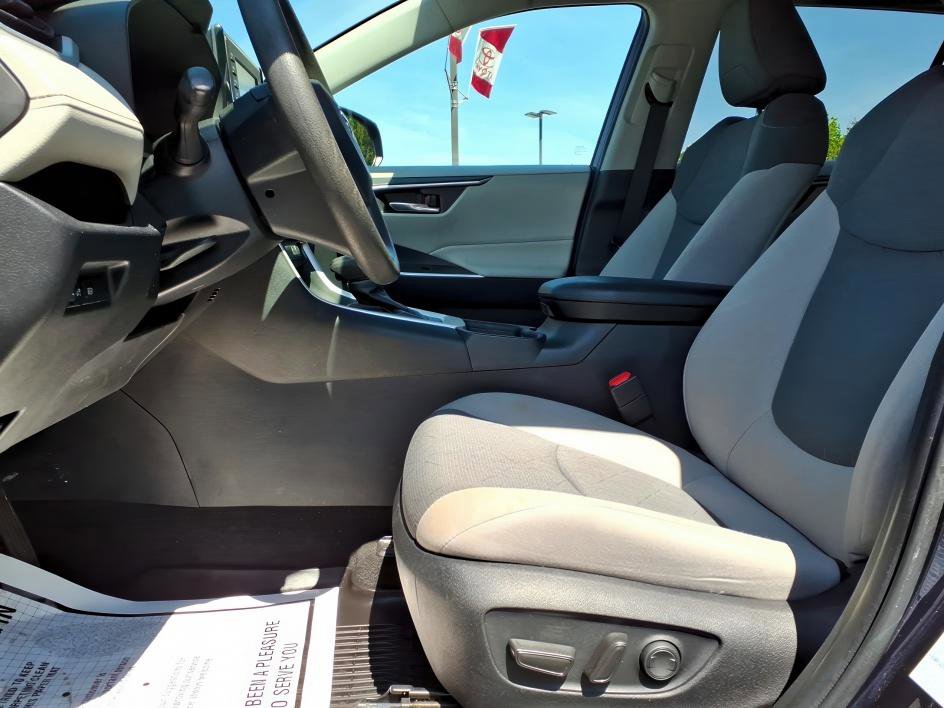 Certified 2022 Toyota RAV4 XLE AWD/4WD image 15