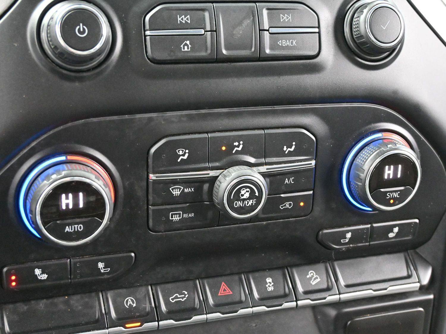 Used 2020 Chevrolet Silverado 1500 RST image 17