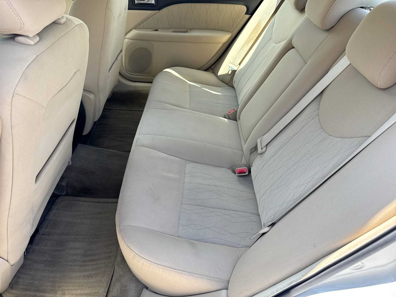 Used 2010 Mercury Milan FWD image 18