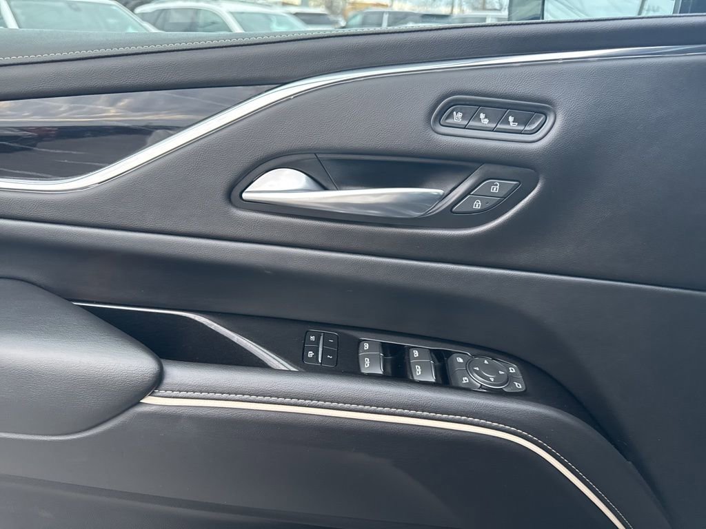 Used 2024 Cadillac Escalade Sport image 11