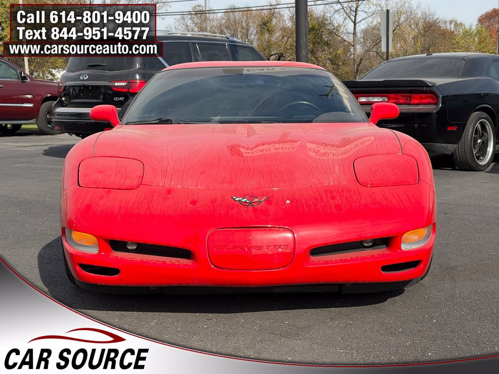 Used 1999 Chevrolet Corvette Coupe w/ Performance Handling Pkg RWD image 2