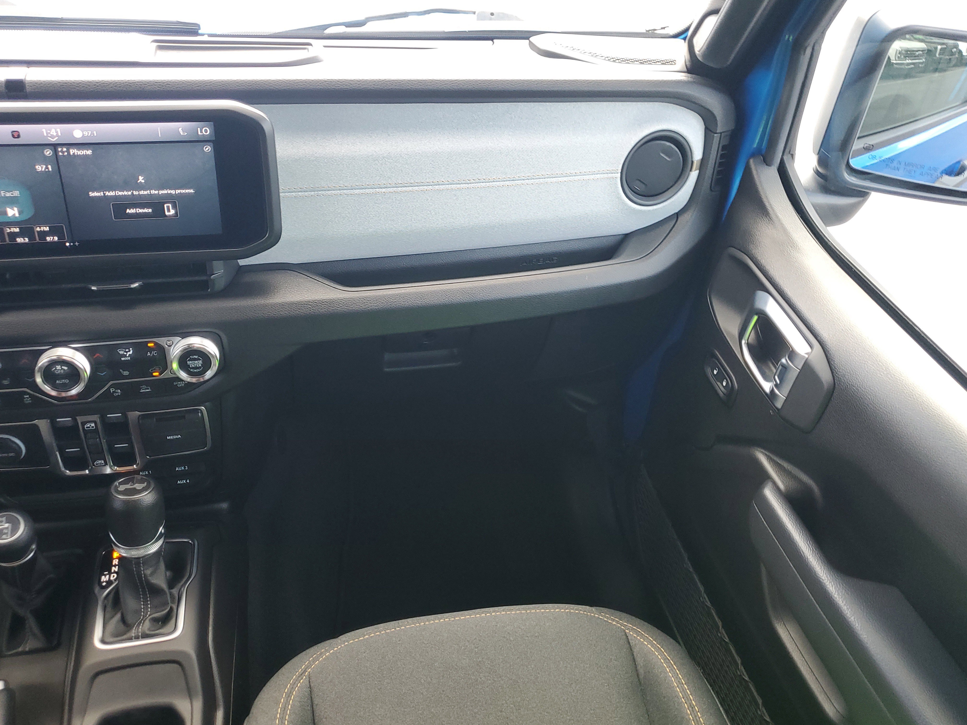 Used 2024 Jeep Wrangler Sport S image 15