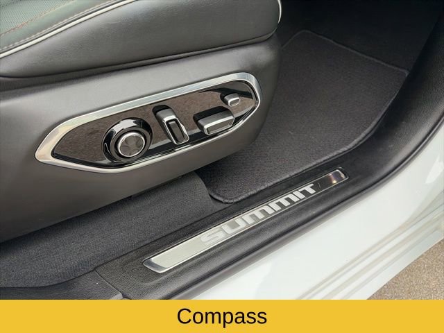 Used 2024 Jeep Grand Cherokee Summit image 35