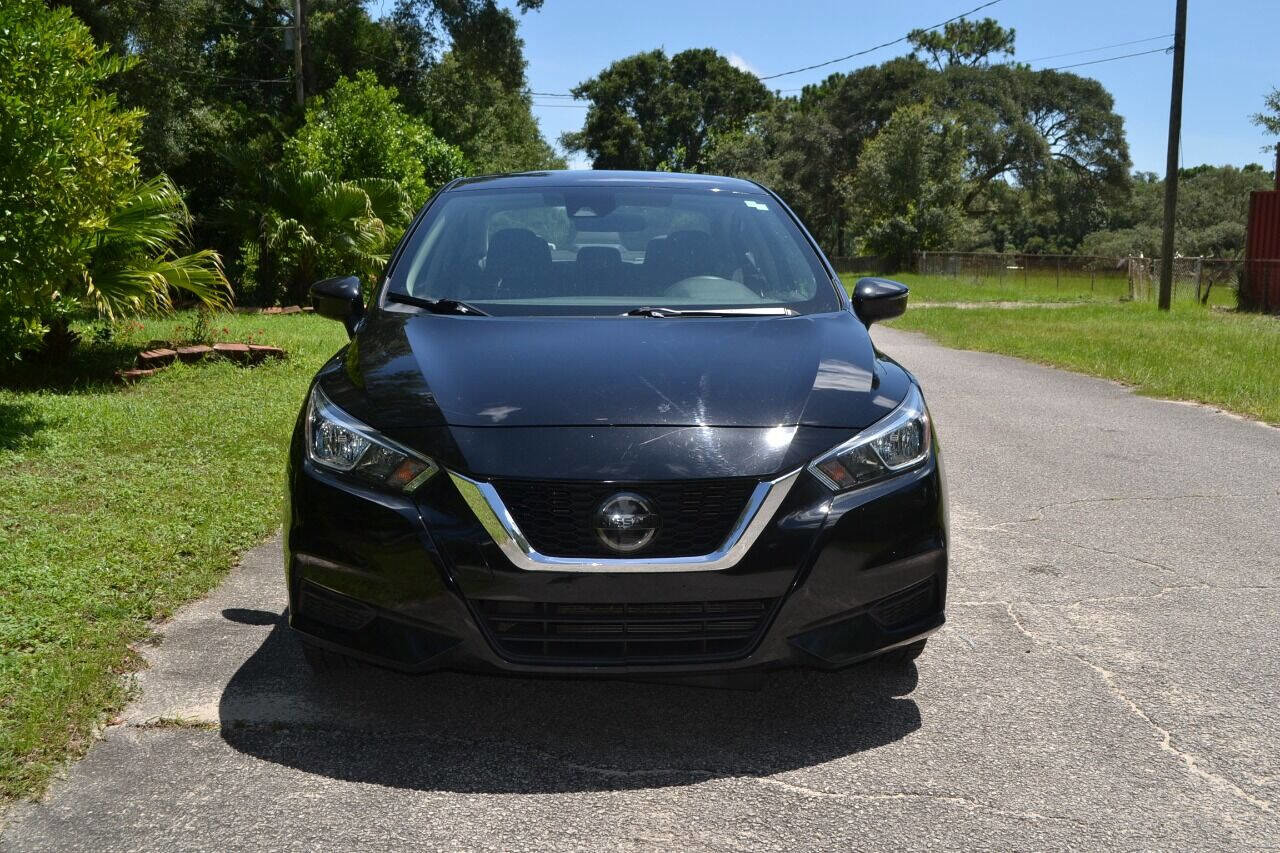 Used 2020 Nissan Versa SV image 4