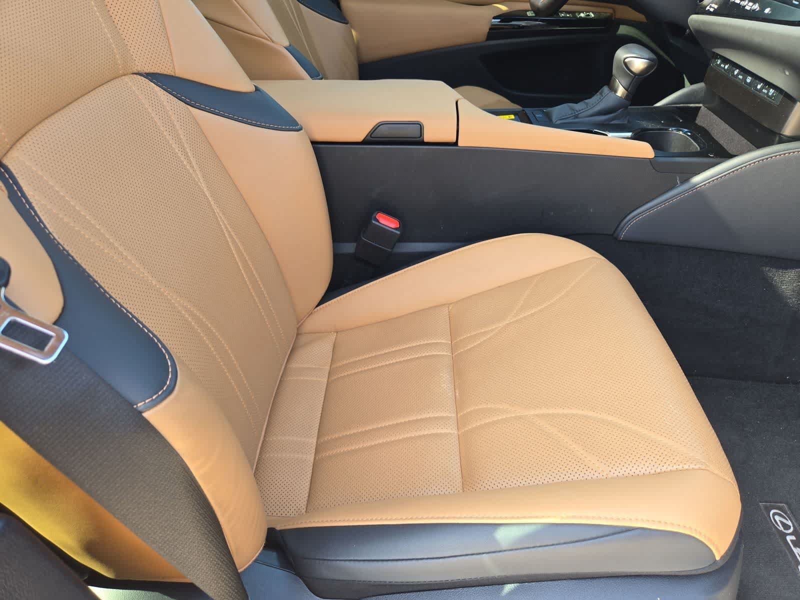 Used 2024 Lexus ES 350 w/ Technology Package FWD image 18