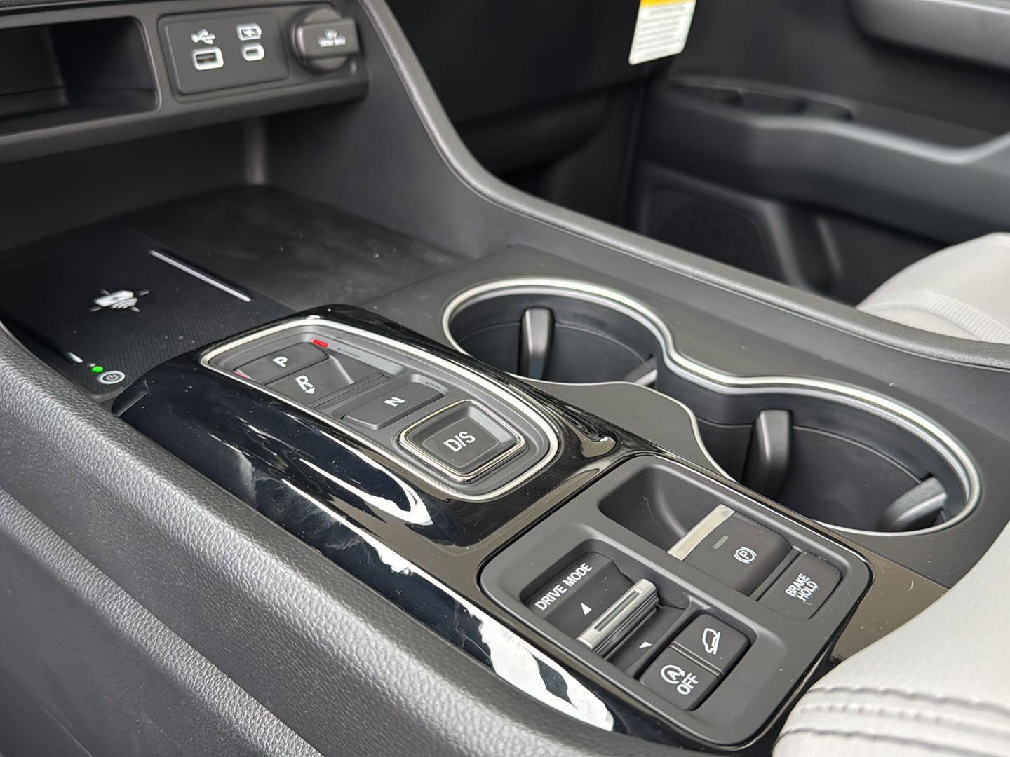 New 2025 Honda Pilot Touring image 25