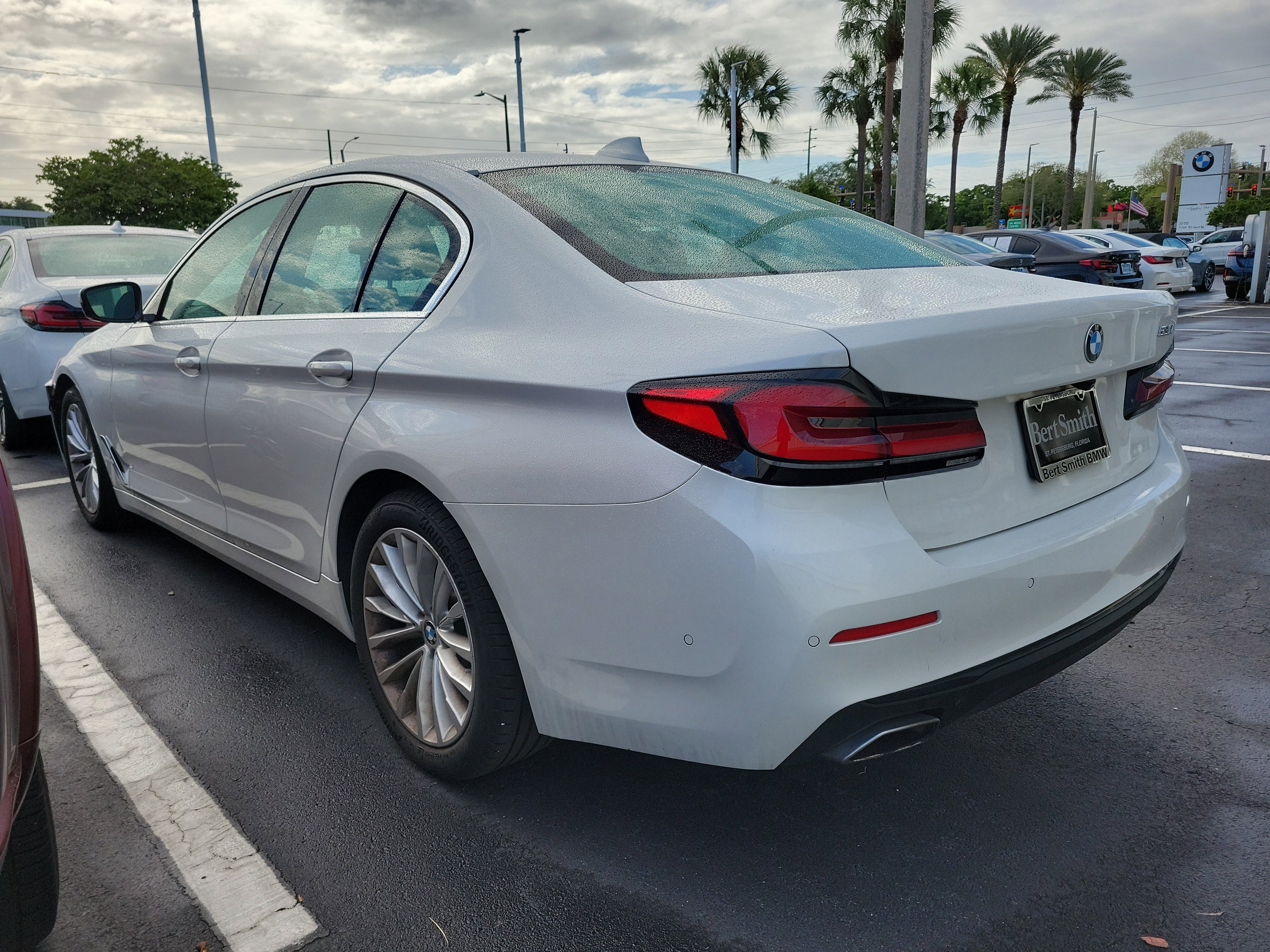 Used 2021 BMW 530i w/ Convenience Package image 4