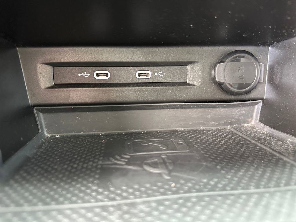 Used 2022 Volkswagen Tiguan SE AWD/4WD image 18