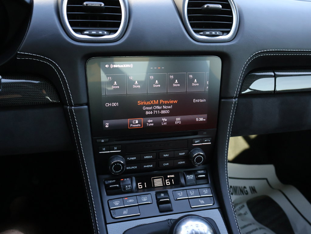 Used 2020 Porsche 718 Cayman GT4 RWD image 17