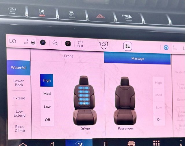 New 2025 Jeep Grand Cherokee Overland w/ Luxury Tech Group IV image 16