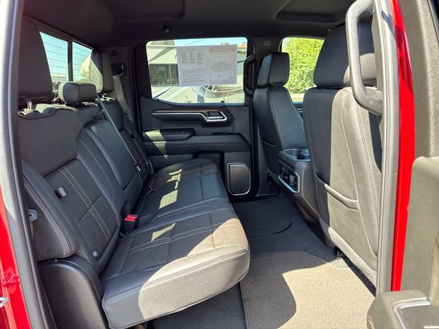 Used 2025 Chevrolet Silverado 1500 High Country AWD/4WD image 30