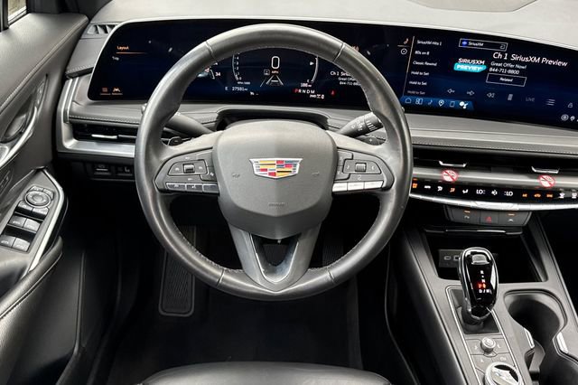 Used 2024 Cadillac XT4 Premium Luxury image 16