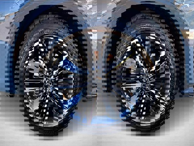 Used 2025 INFINITI QX55 Essential image 10