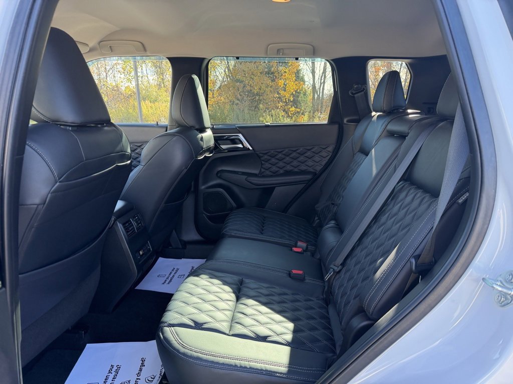 Used 2023 Mitsubishi Outlander SEL 40th Anniversary image 28