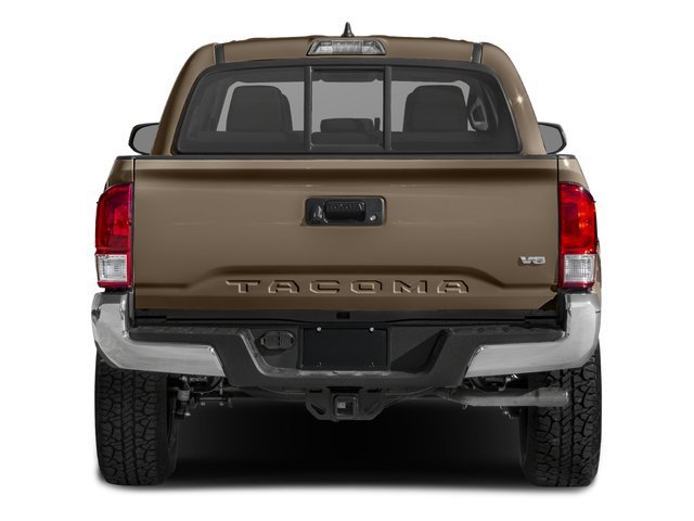 Used 2017 Toyota Tacoma SR5 w/ Tow Package RWD image 5